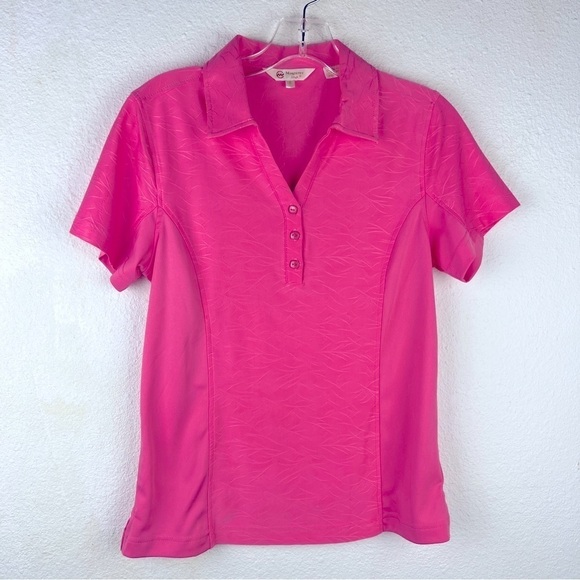 MONTEREY CLUB V-neck w/3 buttons. Textured and smooth fabric. Size Small. NWOT - Picture 1 of 10